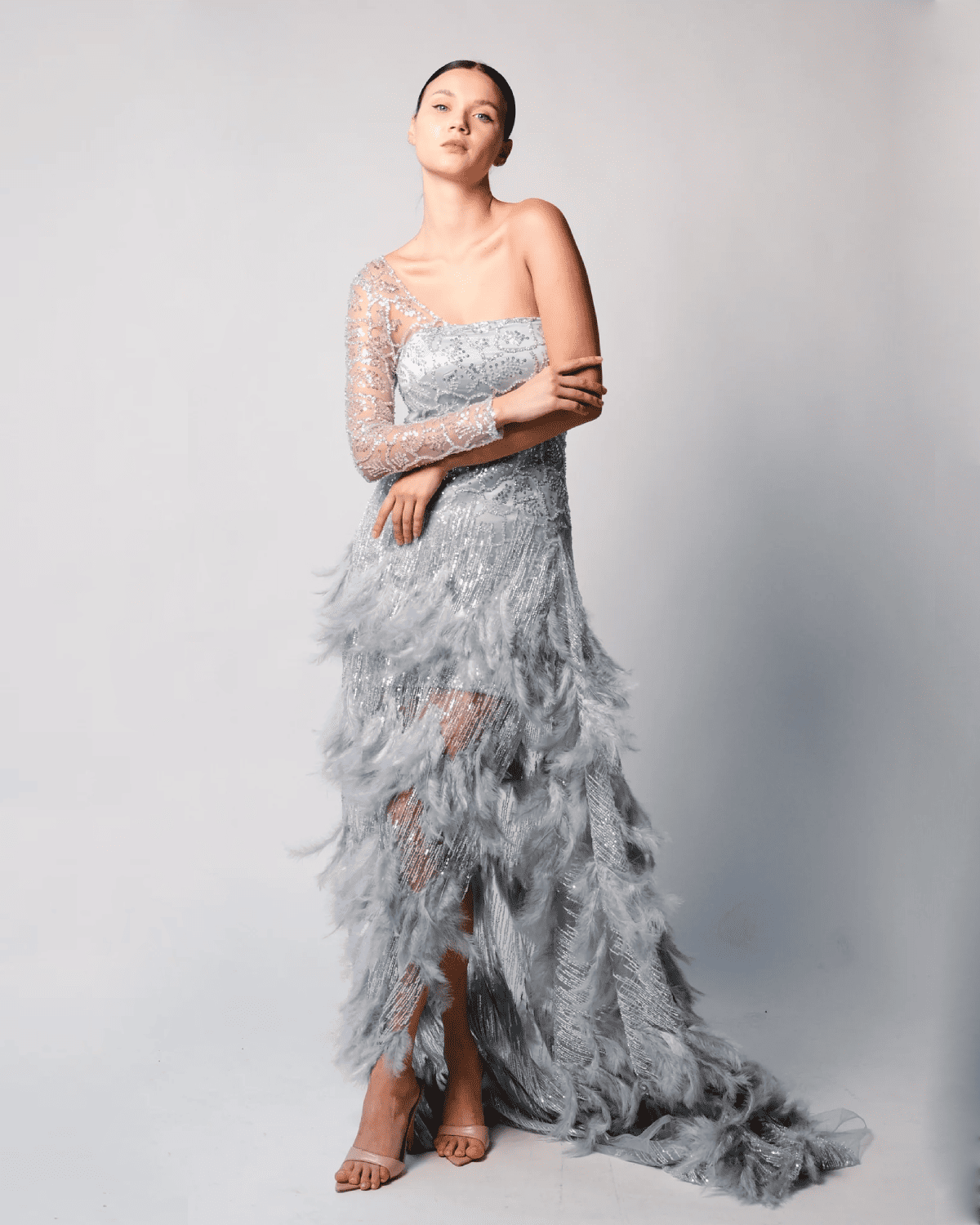 Feather one sleeved Rose